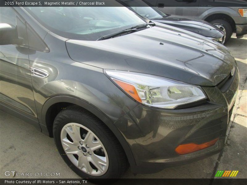 Magnetic Metallic / Charcoal Black 2015 Ford Escape S