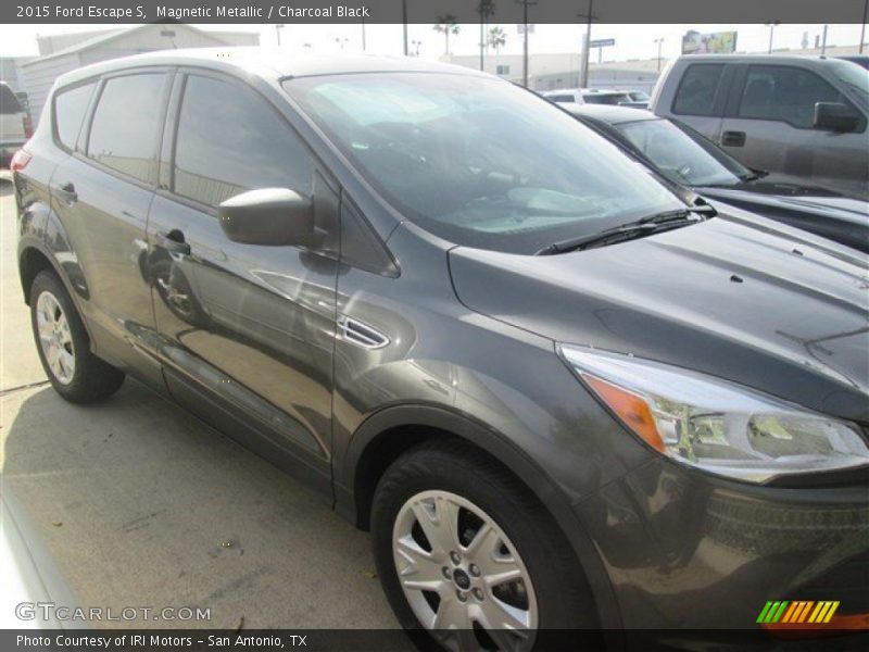 Magnetic Metallic / Charcoal Black 2015 Ford Escape S