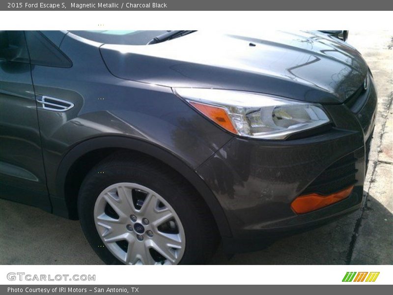 Magnetic Metallic / Charcoal Black 2015 Ford Escape S
