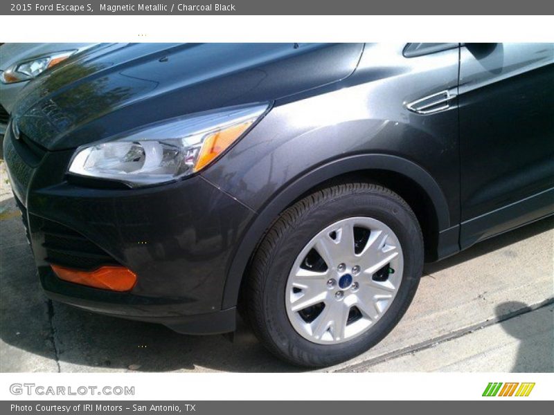 Magnetic Metallic / Charcoal Black 2015 Ford Escape S