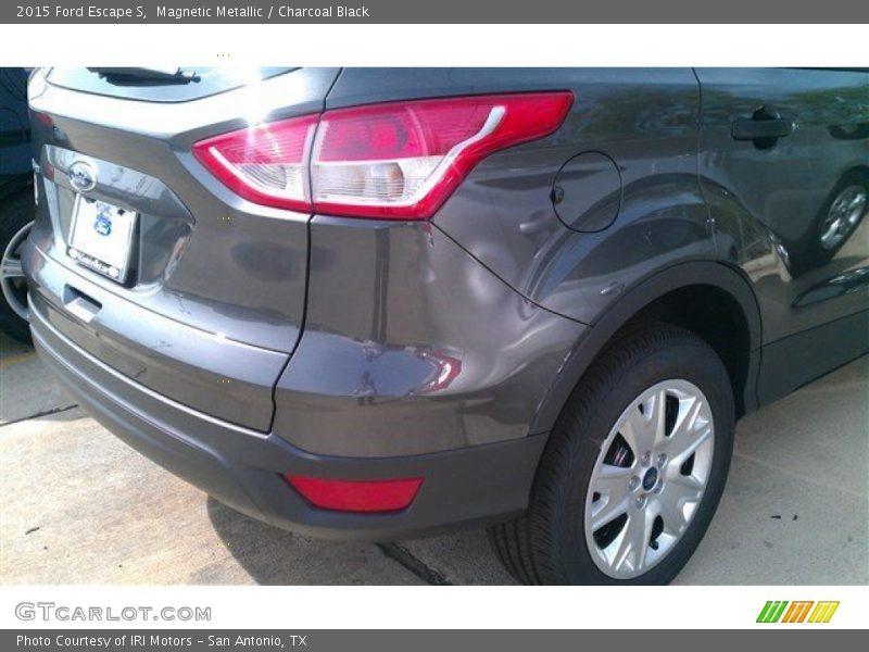 Magnetic Metallic / Charcoal Black 2015 Ford Escape S