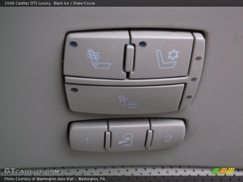 Black Ice / Shale/Cocoa 2008 Cadillac DTS Luxury