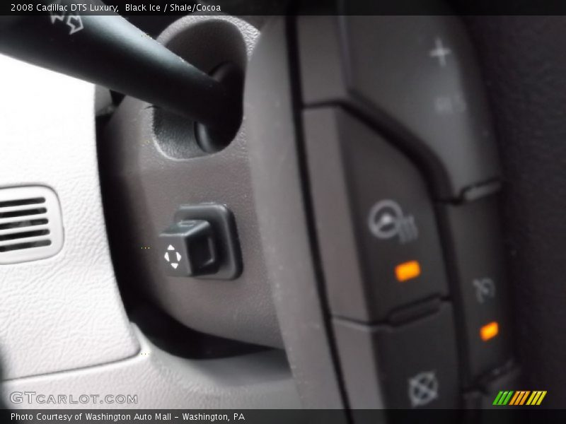 Black Ice / Shale/Cocoa 2008 Cadillac DTS Luxury
