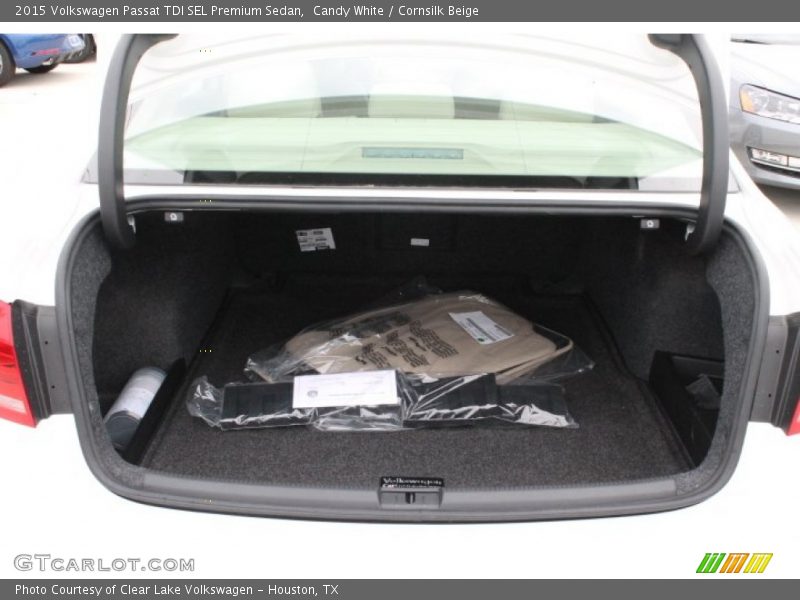  2015 Passat TDI SEL Premium Sedan Trunk