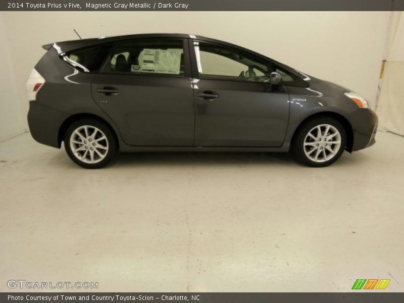 Magnetic Gray Metallic / Dark Gray 2014 Toyota Prius v Five