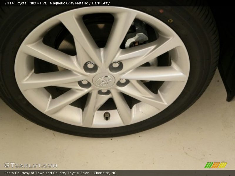 Magnetic Gray Metallic / Dark Gray 2014 Toyota Prius v Five