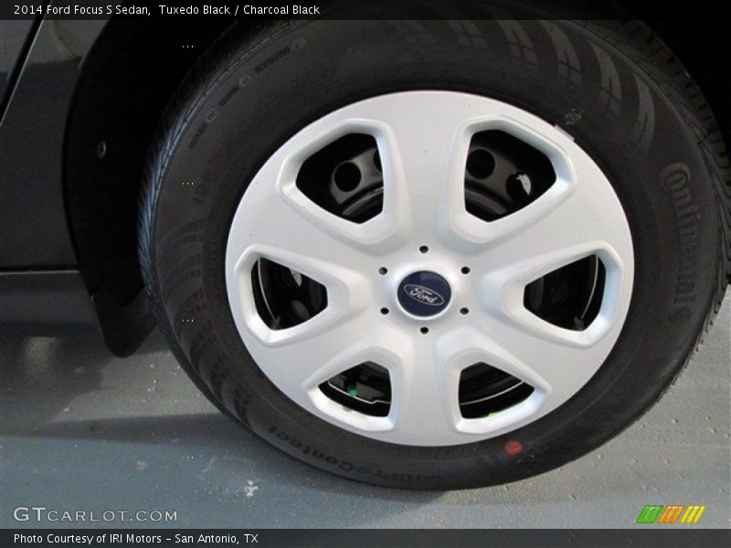 Tuxedo Black / Charcoal Black 2014 Ford Focus S Sedan