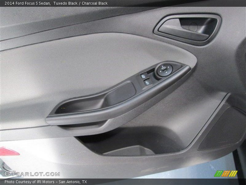 Tuxedo Black / Charcoal Black 2014 Ford Focus S Sedan