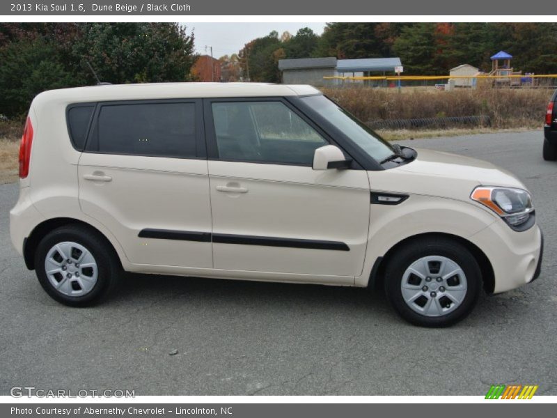 Dune Beige / Black Cloth 2013 Kia Soul 1.6