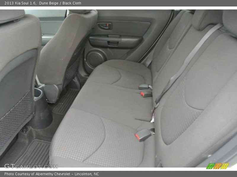 Dune Beige / Black Cloth 2013 Kia Soul 1.6