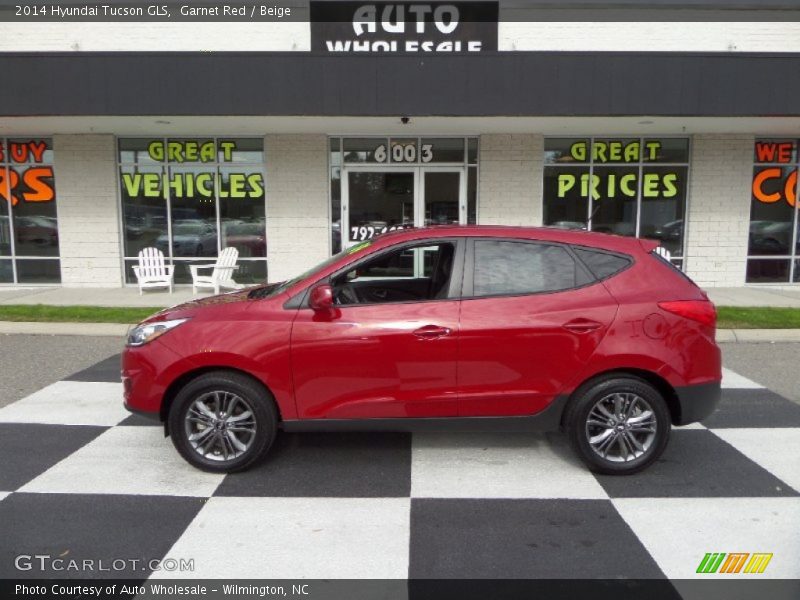 Garnet Red / Beige 2014 Hyundai Tucson GLS