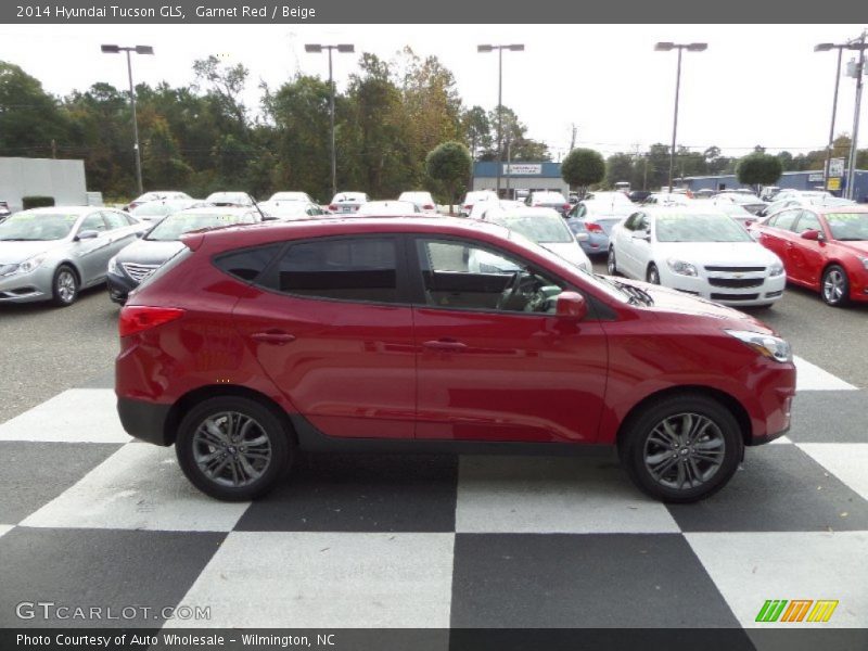 Garnet Red / Beige 2014 Hyundai Tucson GLS