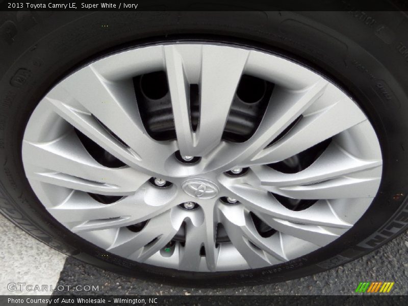 Super White / Ivory 2013 Toyota Camry LE