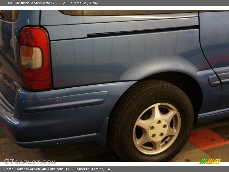 Sky Blue Metallic / Gray 2000 Oldsmobile Silhouette GL