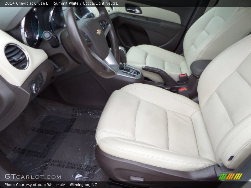 Summit White / Cocoa/Light Neutral 2014 Chevrolet Cruze LT
