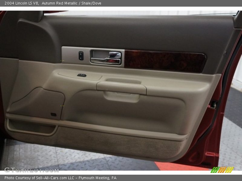 Autumn Red Metallic / Shale/Dove 2004 Lincoln LS V8