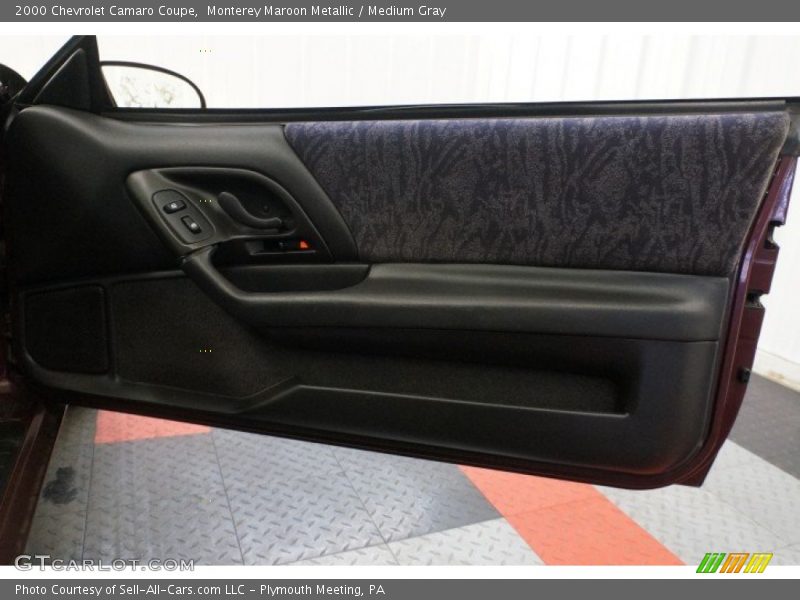 Door Panel of 2000 Camaro Coupe