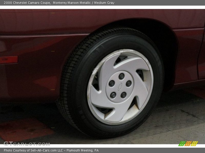 Monterey Maroon Metallic / Medium Gray 2000 Chevrolet Camaro Coupe