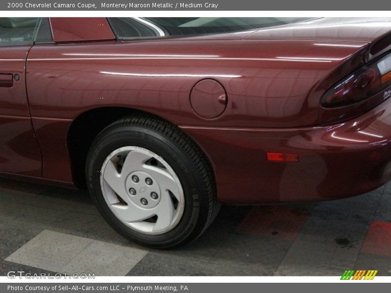Monterey Maroon Metallic / Medium Gray 2000 Chevrolet Camaro Coupe