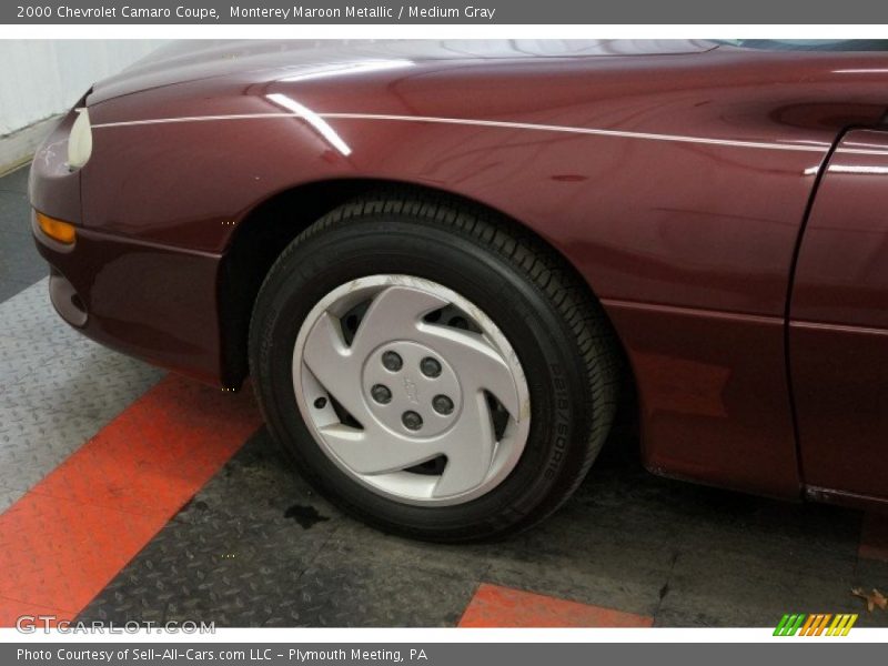 Monterey Maroon Metallic / Medium Gray 2000 Chevrolet Camaro Coupe