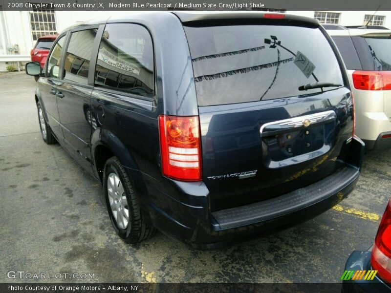 Modern Blue Pearlcoat / Medium Slate Gray/Light Shale 2008 Chrysler Town & Country LX