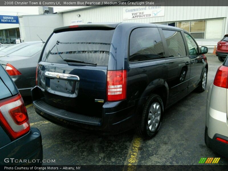 Modern Blue Pearlcoat / Medium Slate Gray/Light Shale 2008 Chrysler Town & Country LX