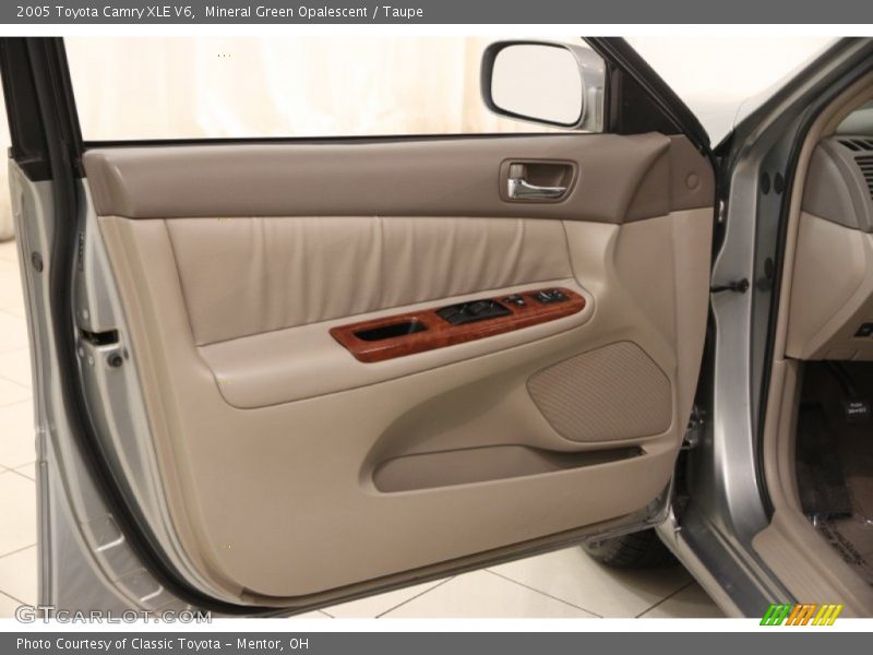 Mineral Green Opalescent / Taupe 2005 Toyota Camry XLE V6