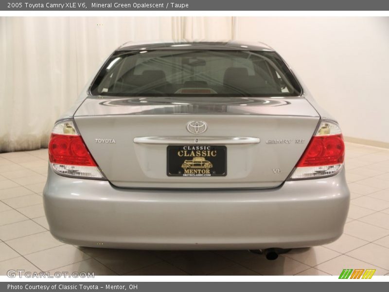 Mineral Green Opalescent / Taupe 2005 Toyota Camry XLE V6