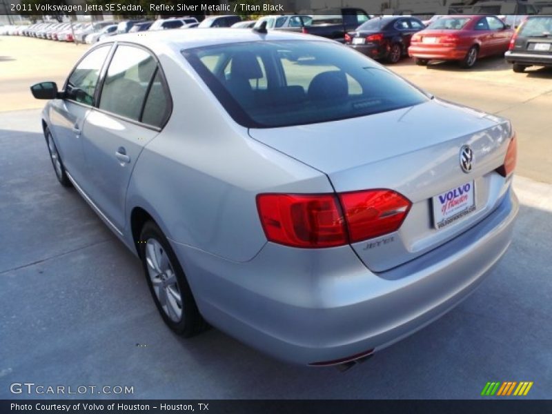 Reflex Silver Metallic / Titan Black 2011 Volkswagen Jetta SE Sedan