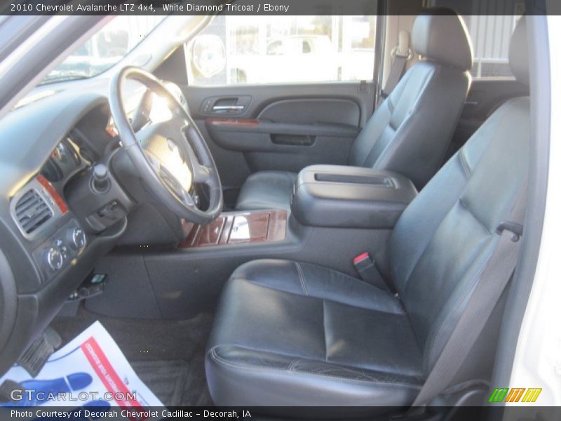White Diamond Tricoat / Ebony 2010 Chevrolet Avalanche LTZ 4x4