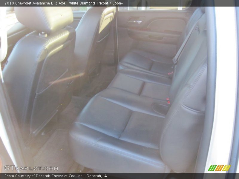 White Diamond Tricoat / Ebony 2010 Chevrolet Avalanche LTZ 4x4