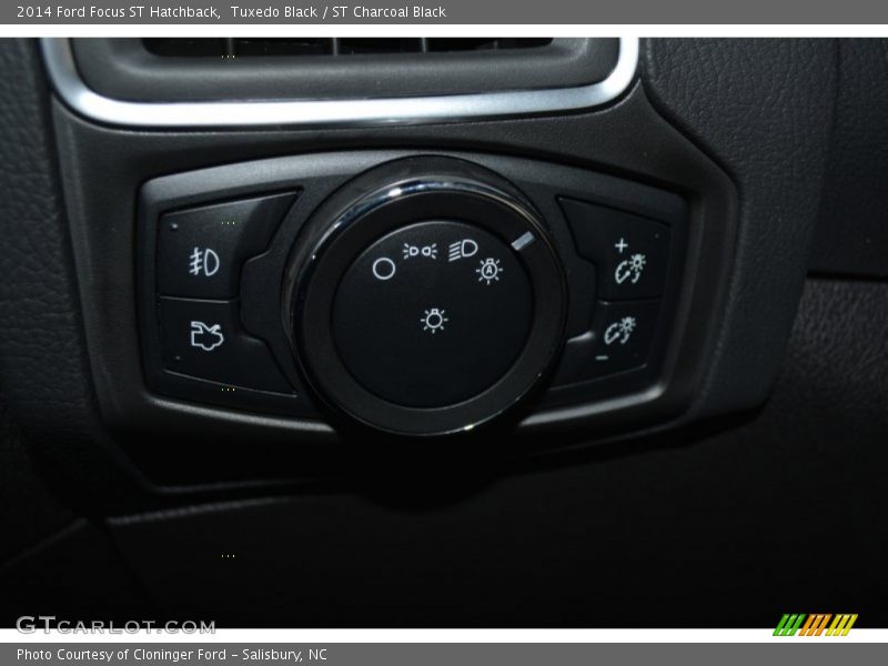 Tuxedo Black / ST Charcoal Black 2014 Ford Focus ST Hatchback