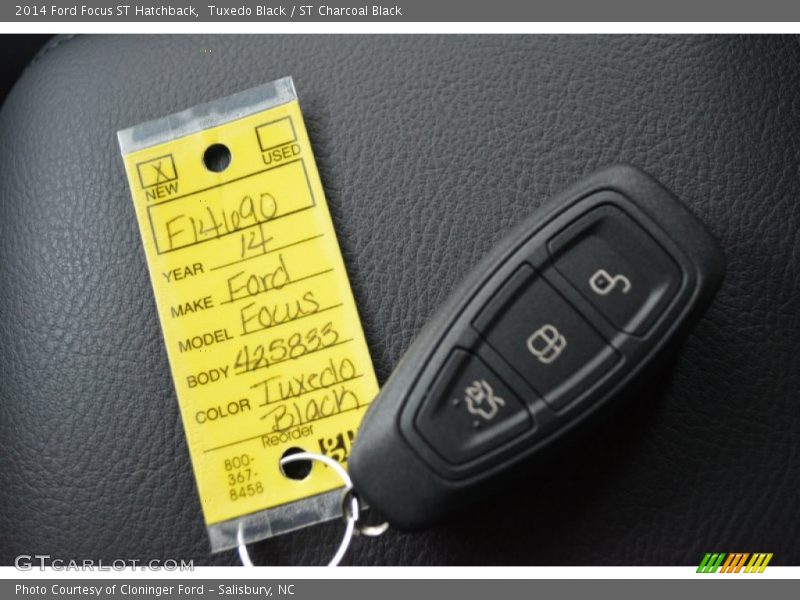 Tuxedo Black / ST Charcoal Black 2014 Ford Focus ST Hatchback