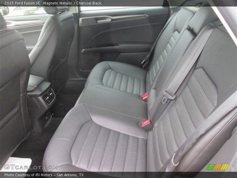 Magnetic Metallic / Charcoal Black 2015 Ford Fusion SE