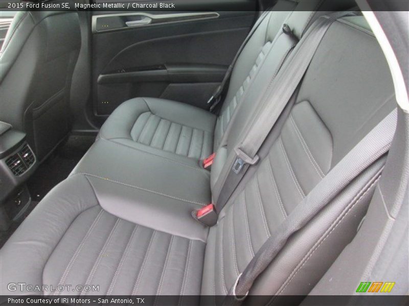 Magnetic Metallic / Charcoal Black 2015 Ford Fusion SE