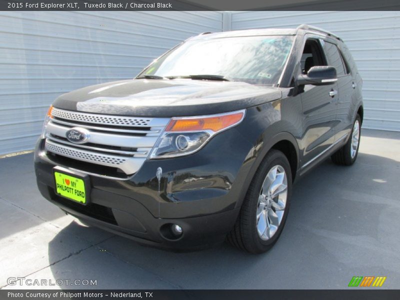 Tuxedo Black / Charcoal Black 2015 Ford Explorer XLT