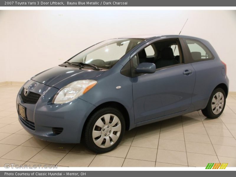 Front 3/4 View of 2007 Yaris 3 Door Liftback