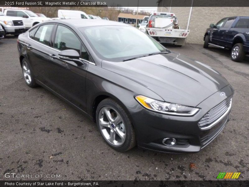 Magnetic Metallic / Charcoal Black 2015 Ford Fusion SE