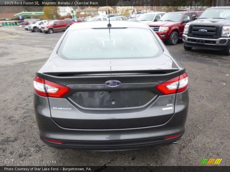 Magnetic Metallic / Charcoal Black 2015 Ford Fusion SE