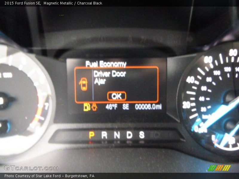 Magnetic Metallic / Charcoal Black 2015 Ford Fusion SE