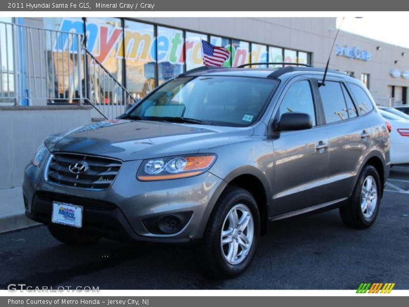 Mineral Gray / Gray 2011 Hyundai Santa Fe GLS
