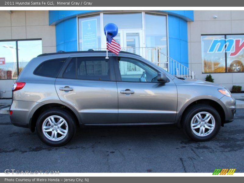Mineral Gray / Gray 2011 Hyundai Santa Fe GLS