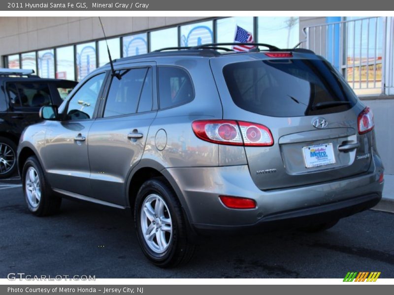 Mineral Gray / Gray 2011 Hyundai Santa Fe GLS