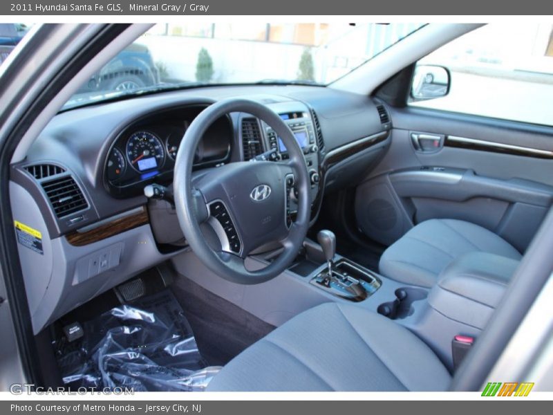 Mineral Gray / Gray 2011 Hyundai Santa Fe GLS