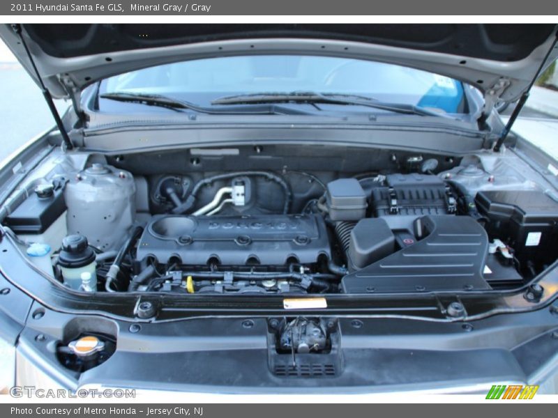 Mineral Gray / Gray 2011 Hyundai Santa Fe GLS