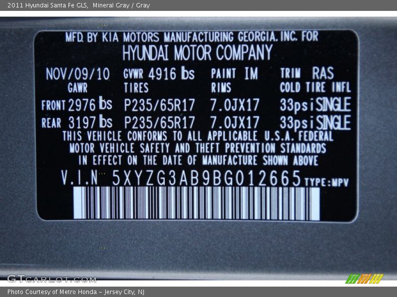 Mineral Gray / Gray 2011 Hyundai Santa Fe GLS