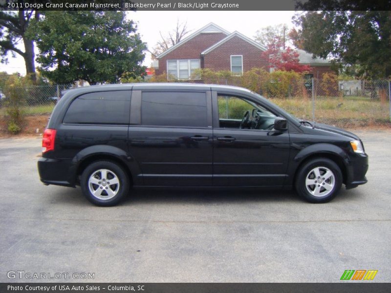 Blackberry Pearl / Black/Light Graystone 2011 Dodge Grand Caravan Mainstreet