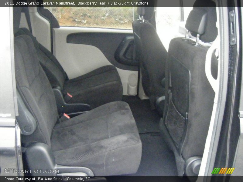 Blackberry Pearl / Black/Light Graystone 2011 Dodge Grand Caravan Mainstreet