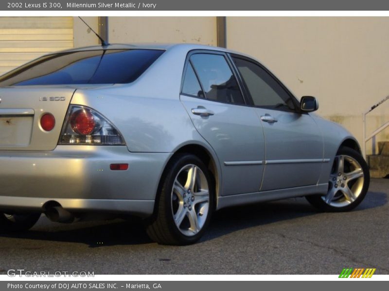 Millennium Silver Metallic / Ivory 2002 Lexus IS 300