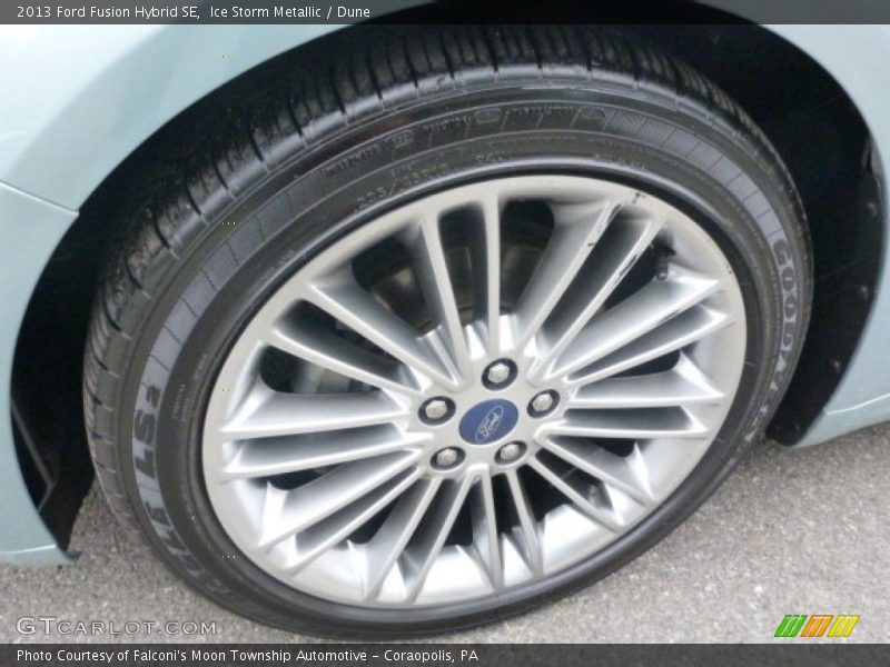 Ice Storm Metallic / Dune 2013 Ford Fusion Hybrid SE
